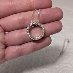 Avon Circular Pendant Necklace